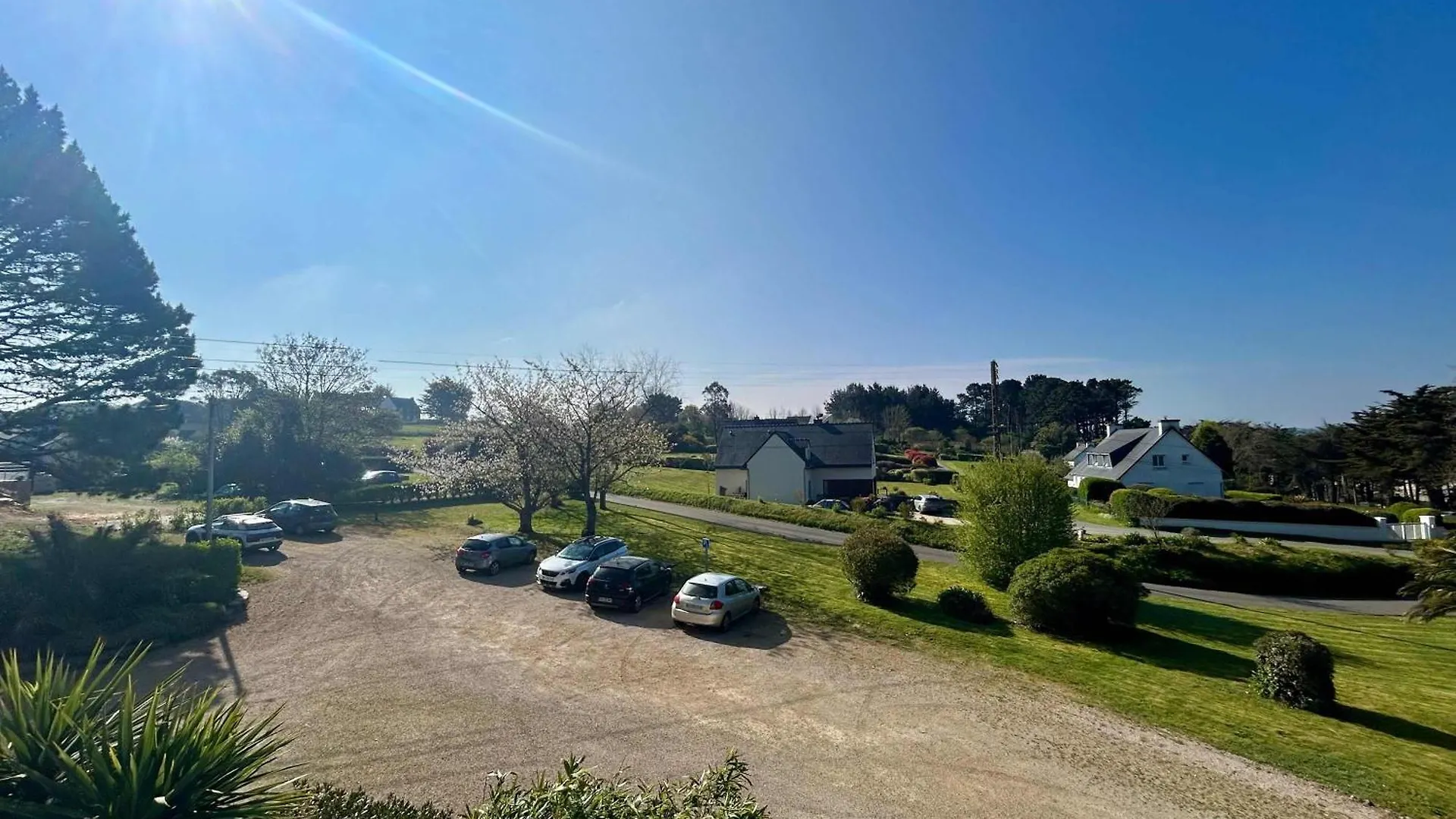 Seafront Flat With Indoor Pool With Stunning Views Lägenhet Plestin-les-Grèves Frankrike