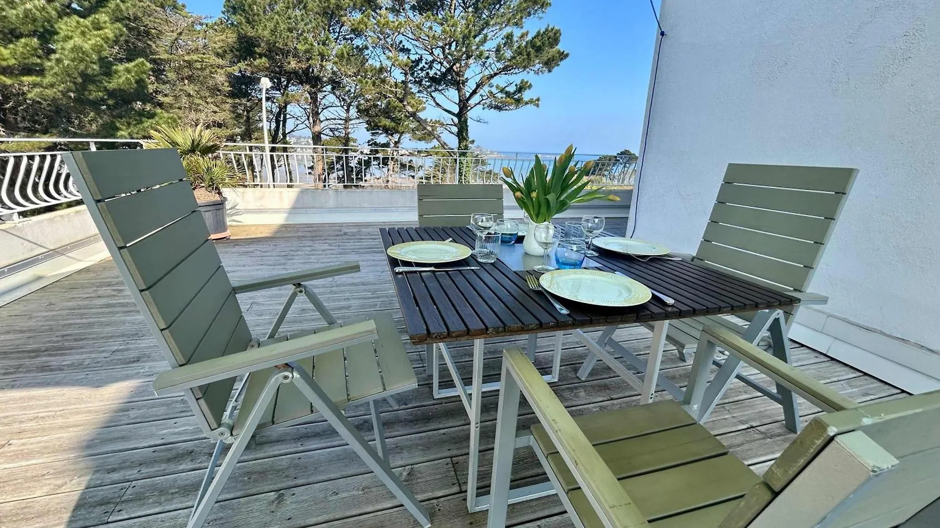 Seafront Flat With Indoor Pool With Stunning Views Lägenhet Plestin-les-Grèves